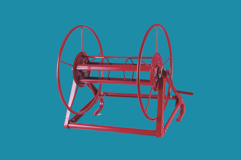 Hose coiling machine